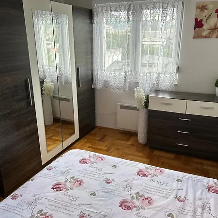 Cozy Corner * 莫斯塔尔
