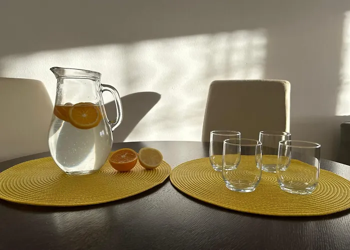 Cozy Corner * Μόσταρ